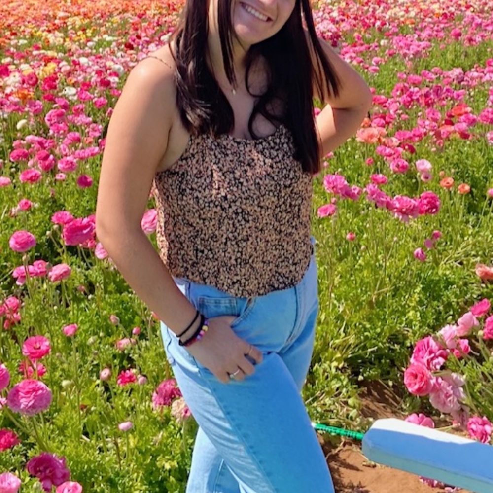 cotton on floral tank top size medium!